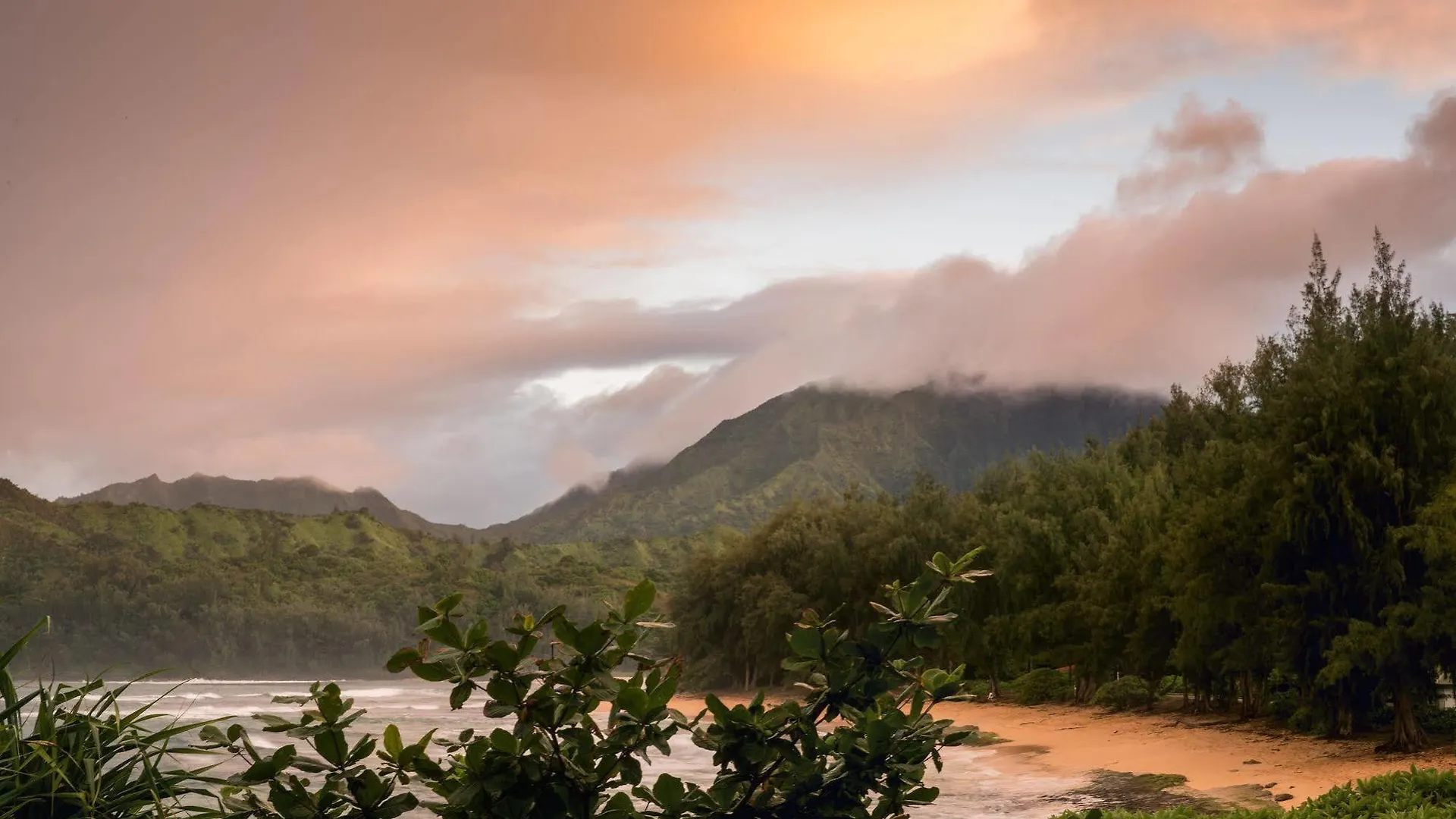 Hanalei Colony Resort